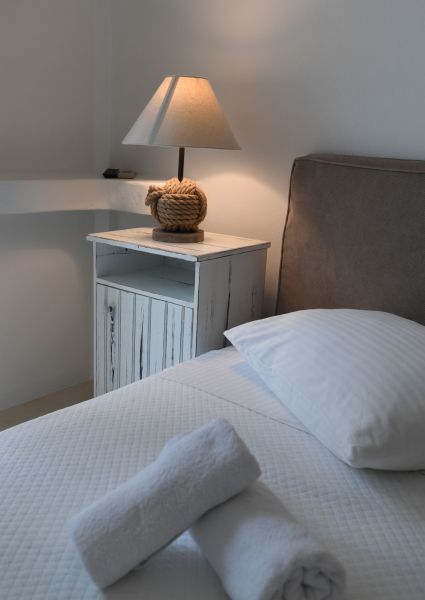 Τρίκλινο Δωμάτιο 1